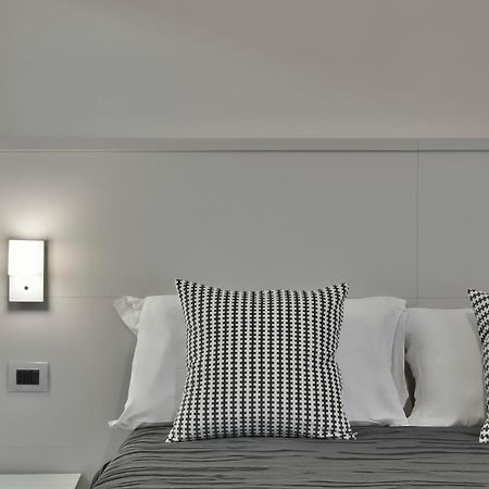 Tolomeo Rooms Laura Exterior photo